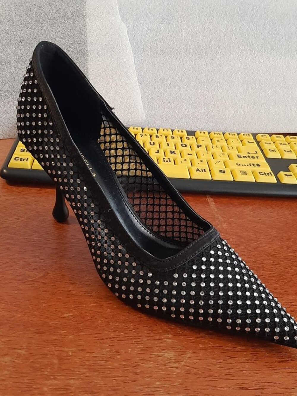 NEW ! Newbella Black Rhinestones Mesh Almond Toe Pump Size 8